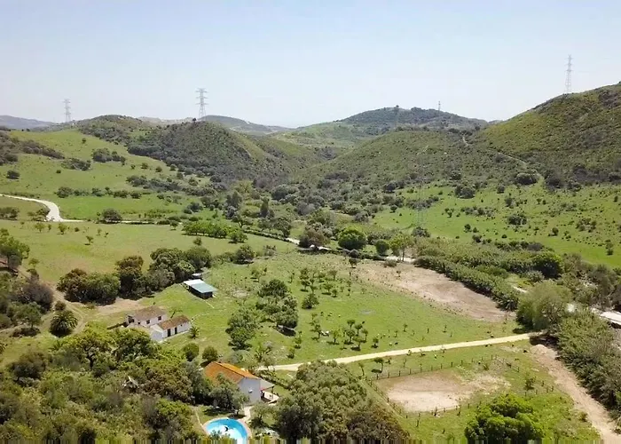 بيت للعطل Sta Teresa, Casa Grande إِستيبونا