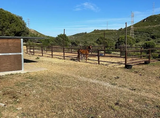 بيت للعطل Sta Teresa, Casa Grande إِستيبونا
